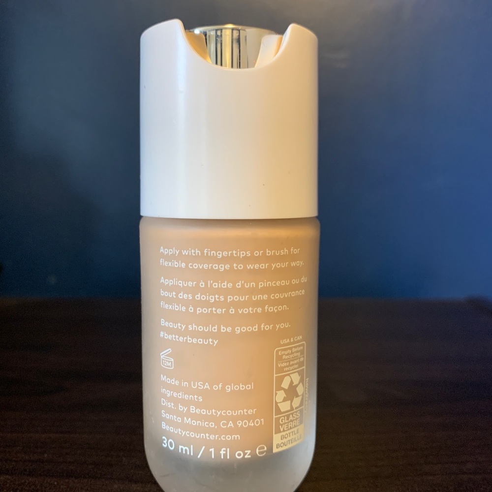 Beautycounter Skin Twin Foundation Light 210 - Picture 3 of 3